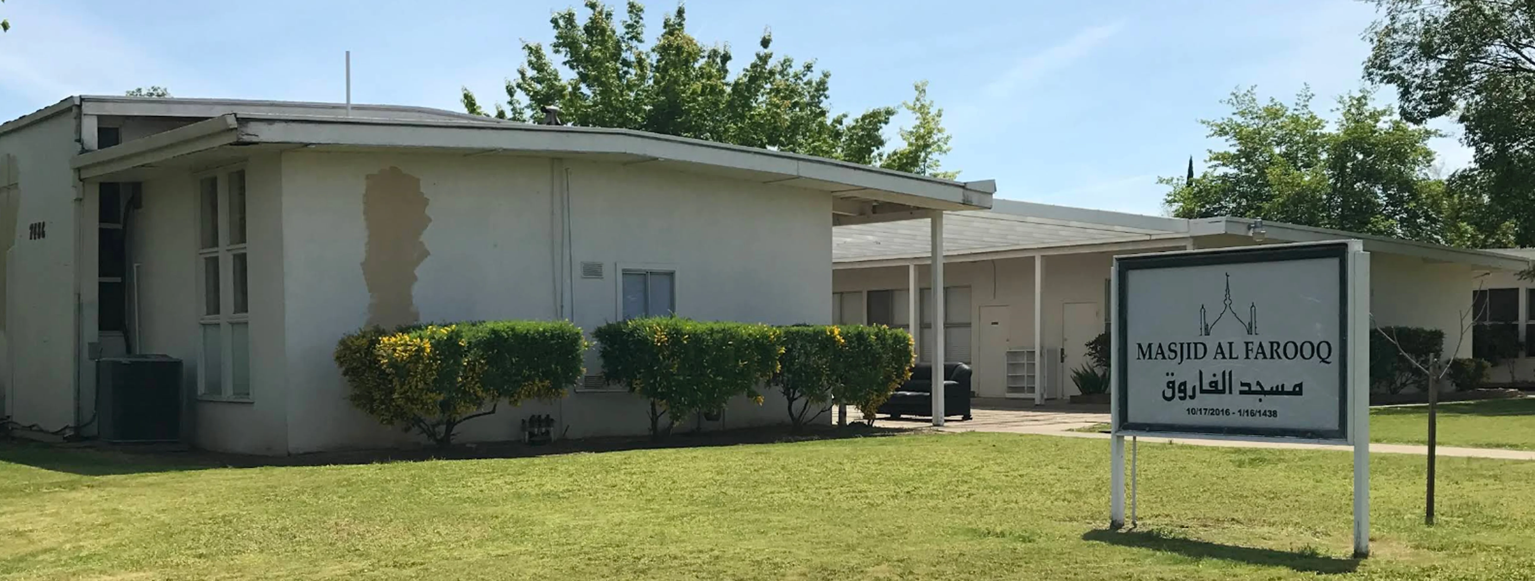 Exterior view of Masjid Al Farooq Sacramento building